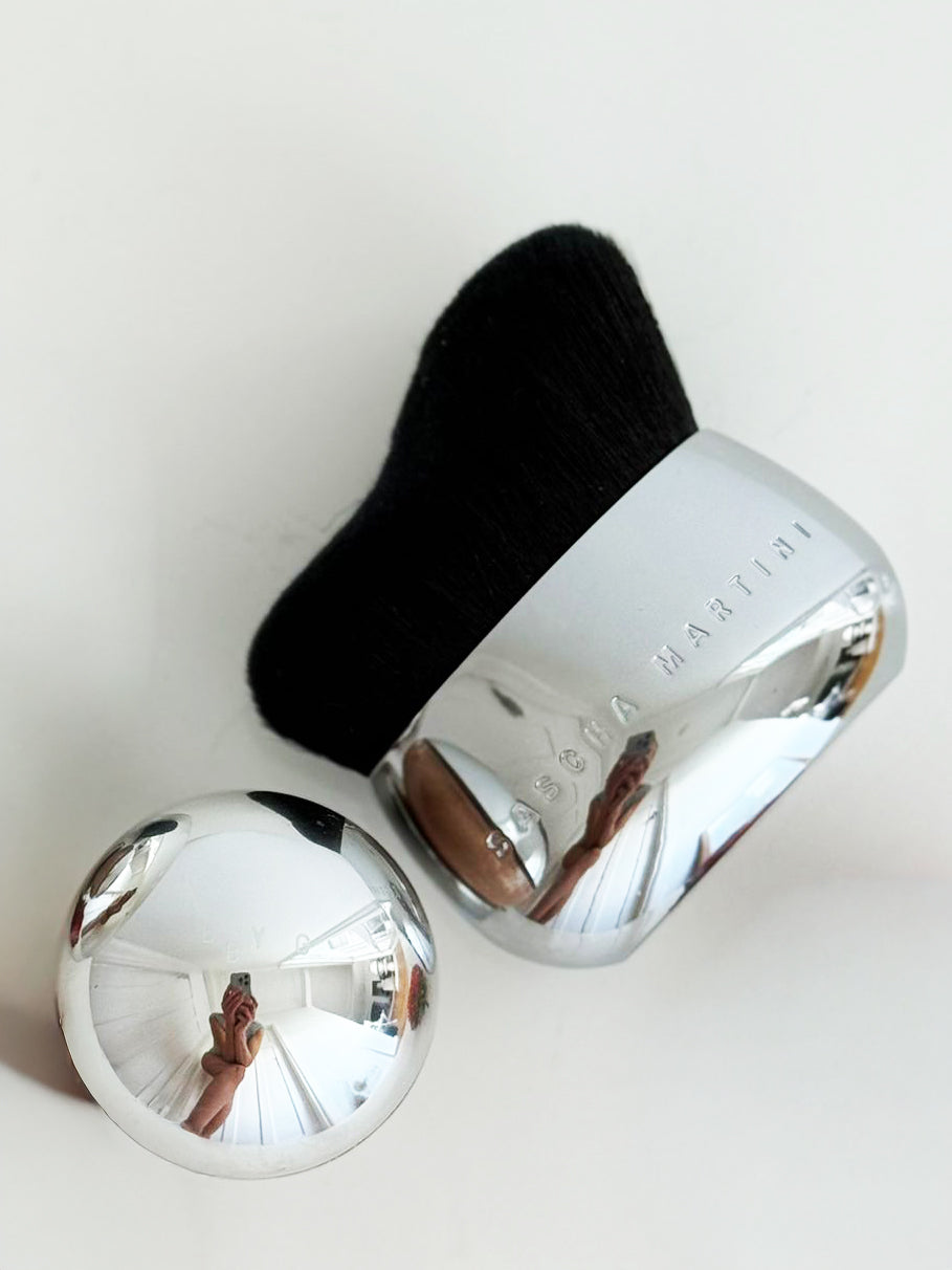 K A B U K s  - THE LITTLE WEAPON